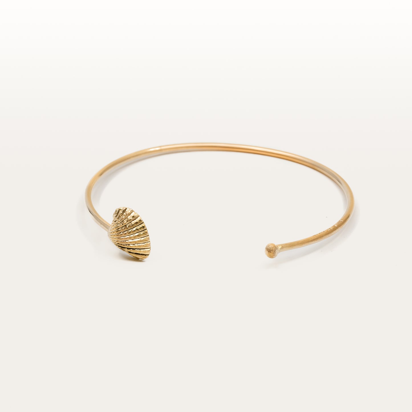 Minimusslan - Armring 18k guld