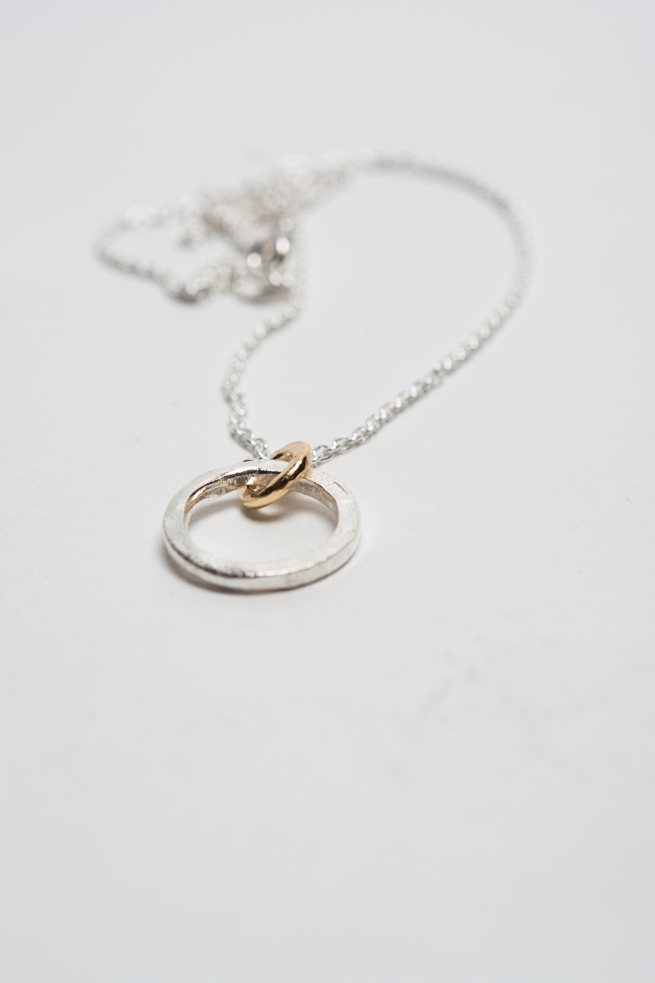 Organic pendant circles