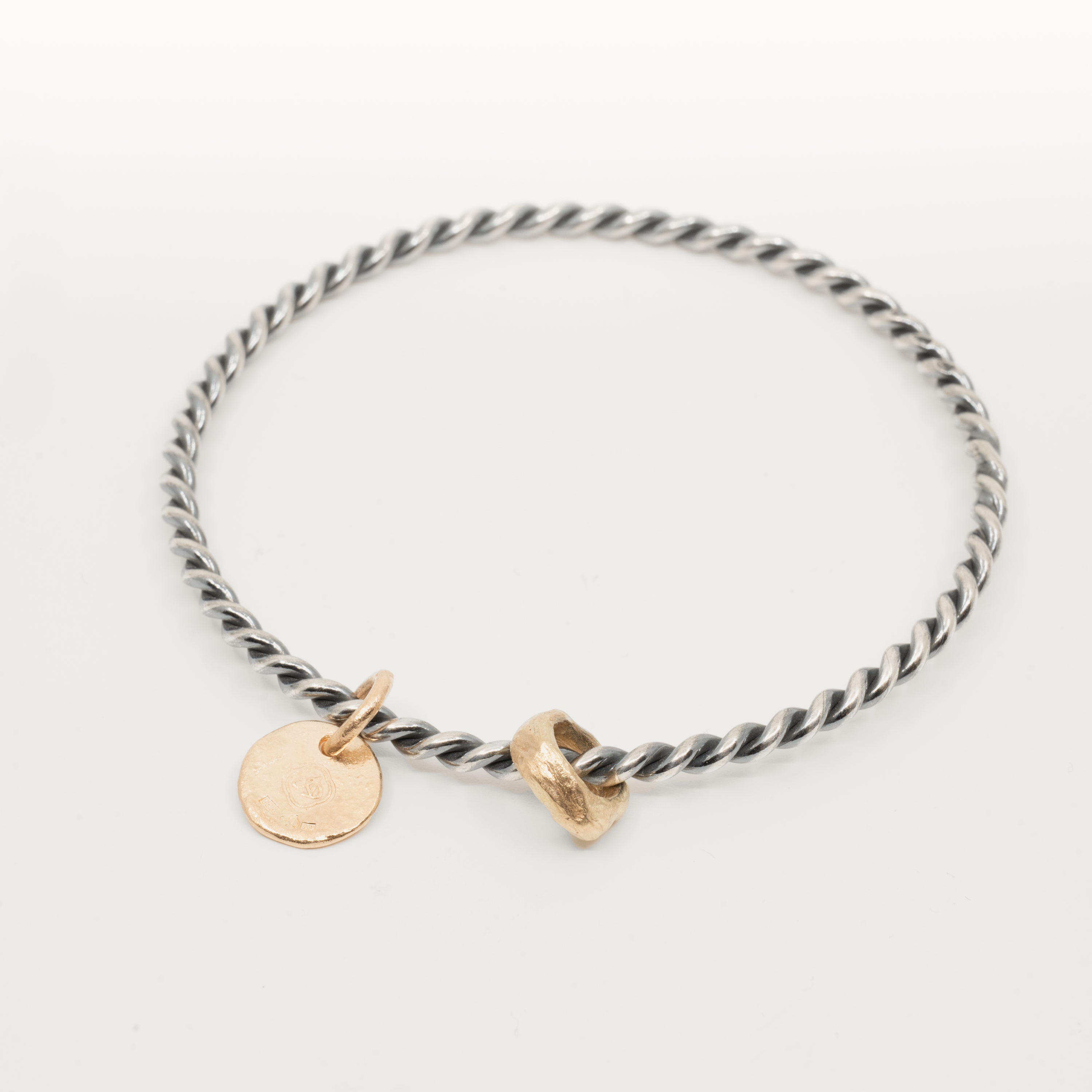 Twist Bangle - Oxid Gold