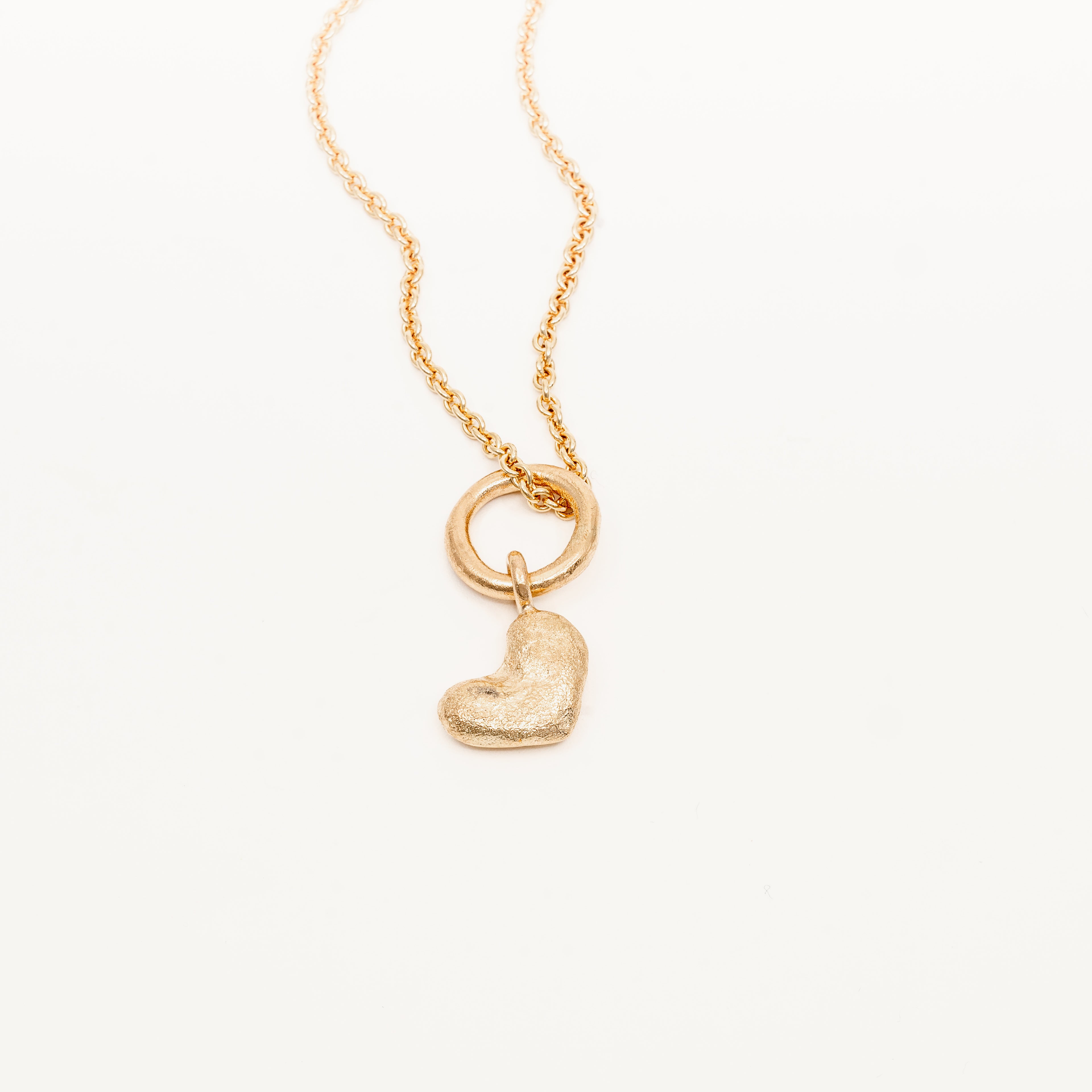 Falling in love - Gold