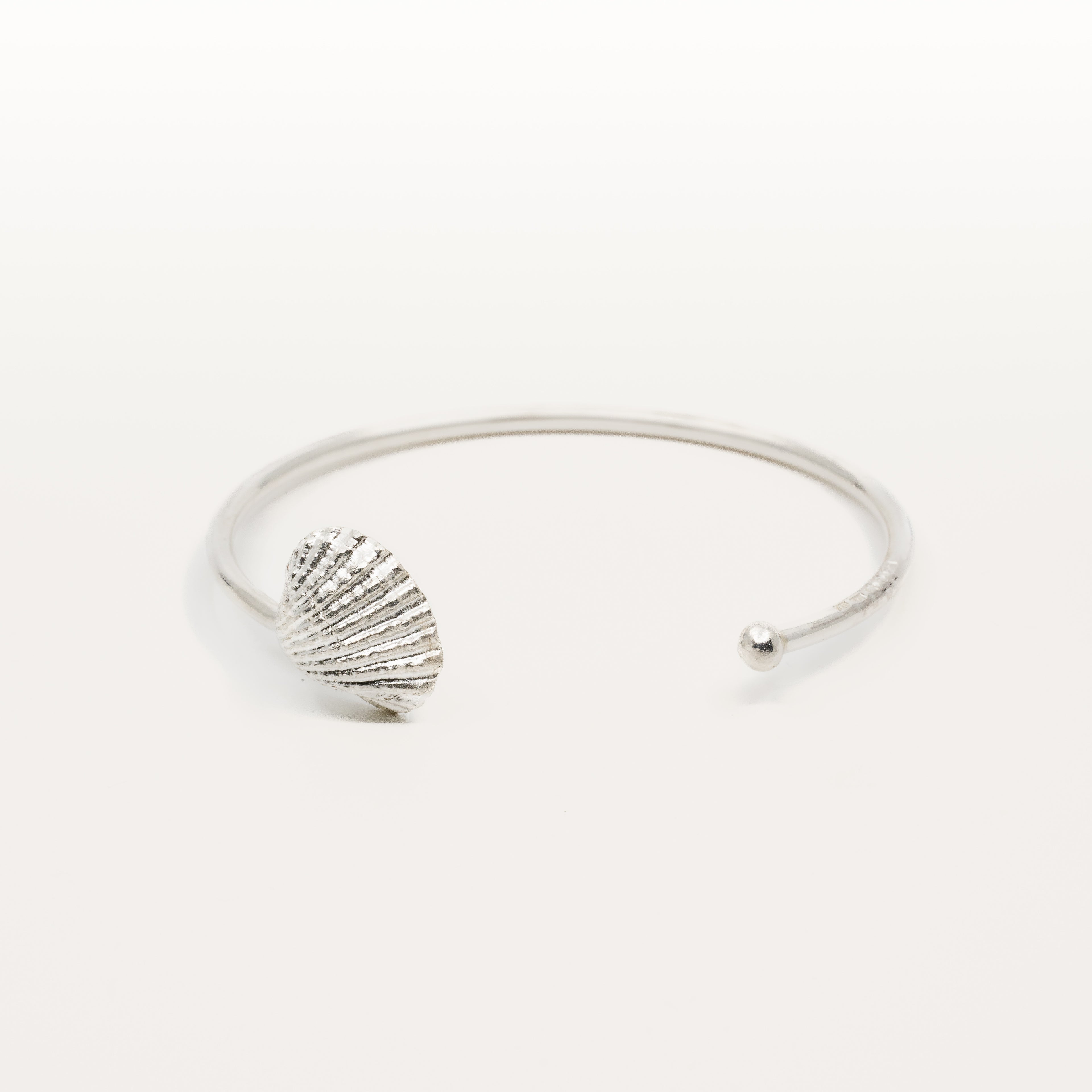 Havets mussla - Armring silver