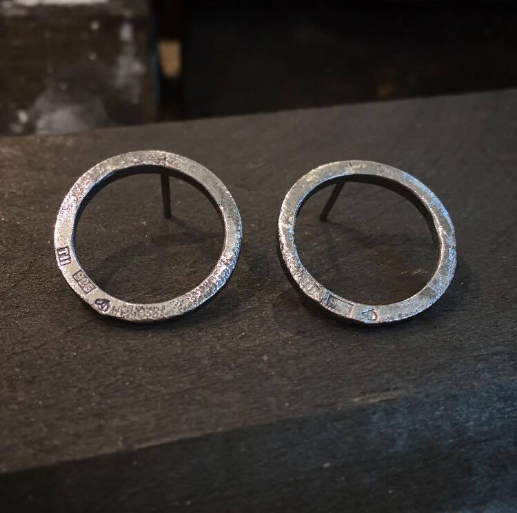 Organic circles