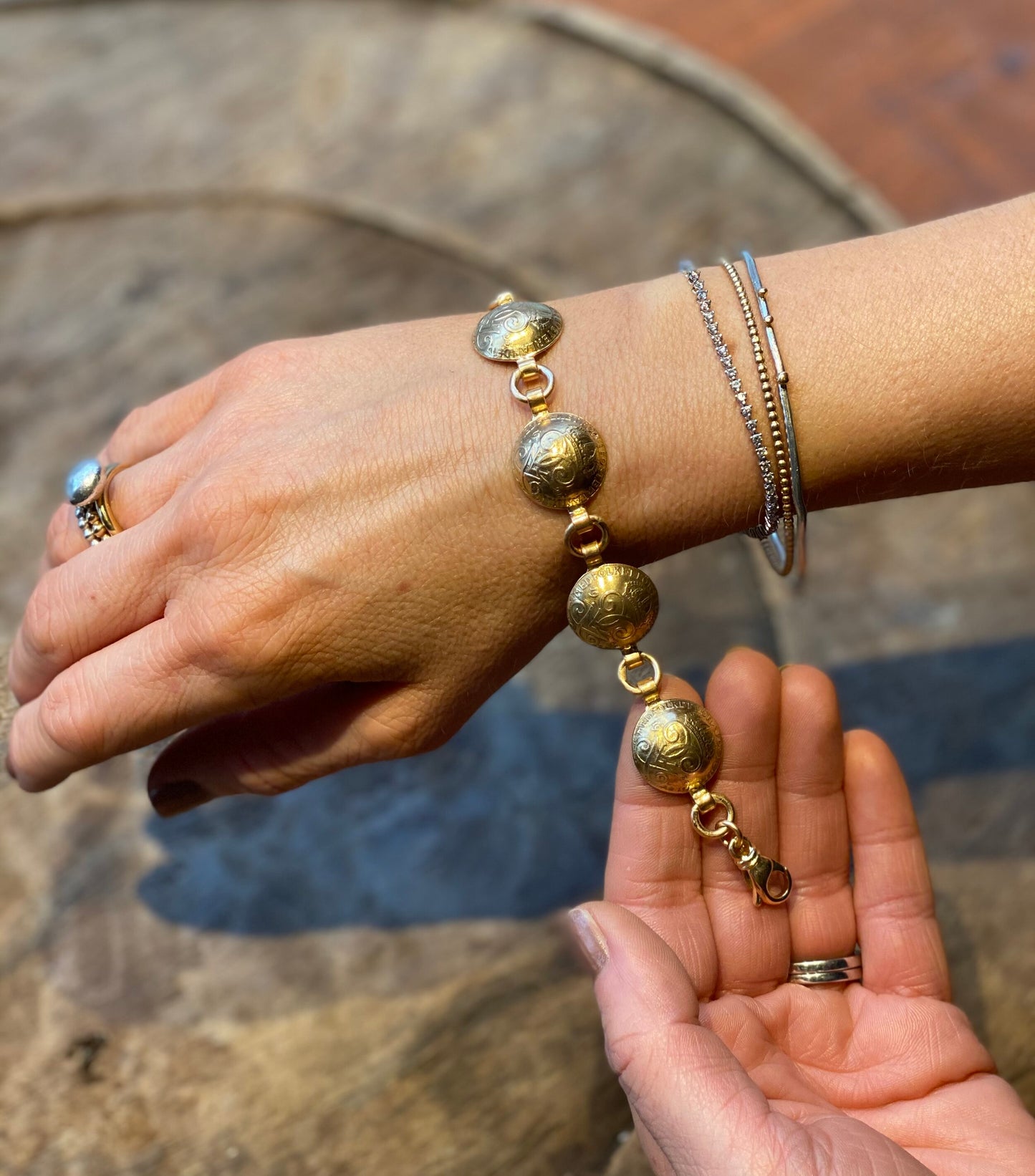 Coin gold bracelet / 2-öringar