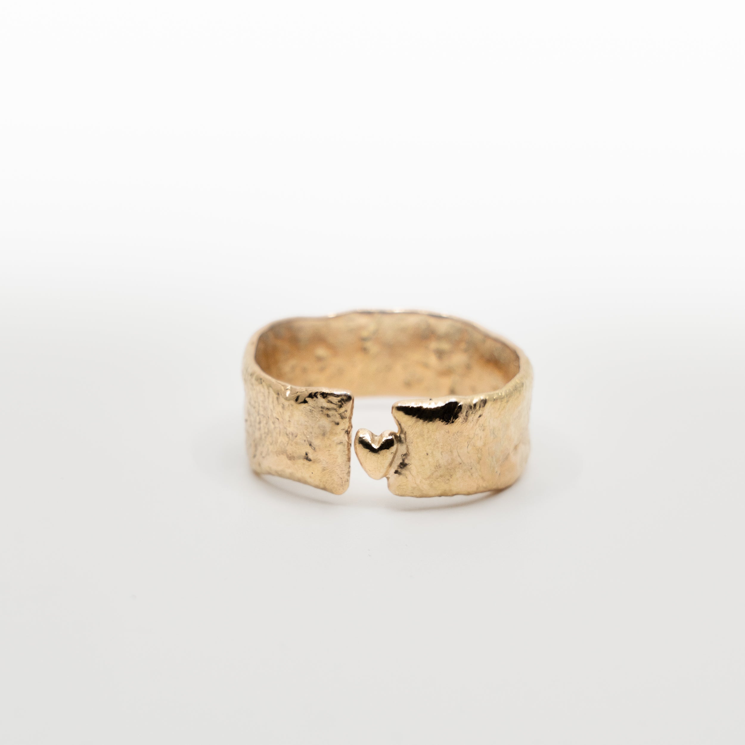 Organic ring with love